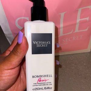 Victoria Secret Bombshell Paris